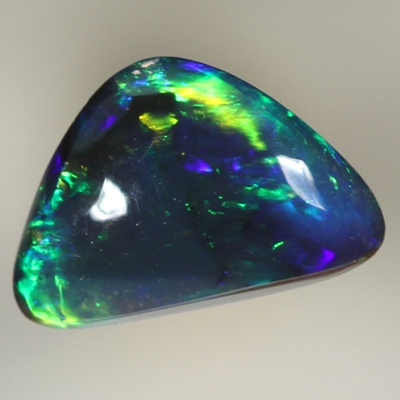SOLID BLACK OPAL Bright and strong rolling flashes